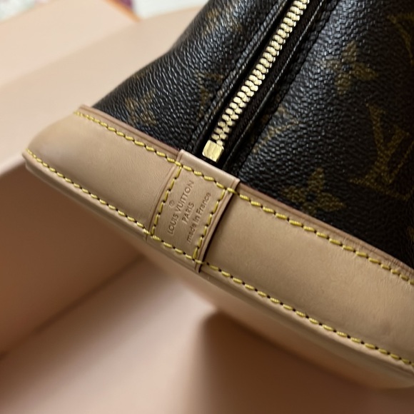 Louis Vuttion ALMA PM - Picture 5 of 10